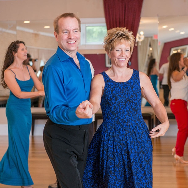 group dance classes - couples dance lesson - social graces ballroom dance studio - berryville virginia