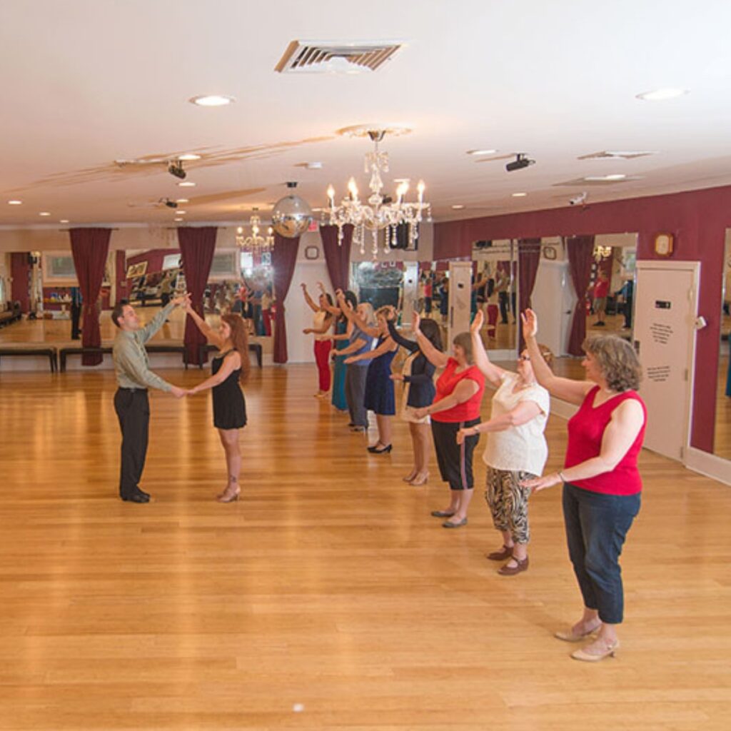 weekly social dances - social graces ballroom dance studio - berryville virginia